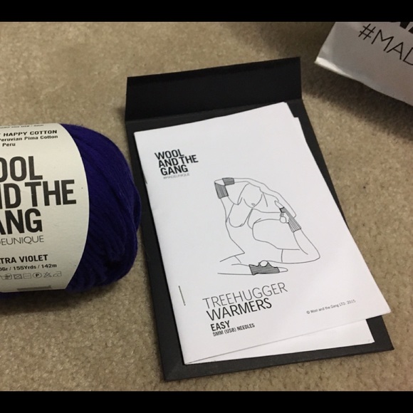 Tree Hugger Warmers Knitting Kit - Picture 2 of 4